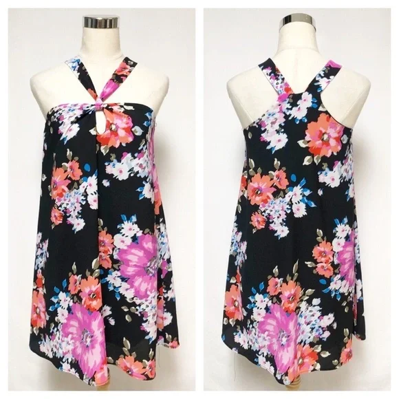 How Very Loved Halter Neck Floral Mini Dress - Picture 3 of 10